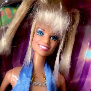 SPICE GIRLS on tour EMMA doll